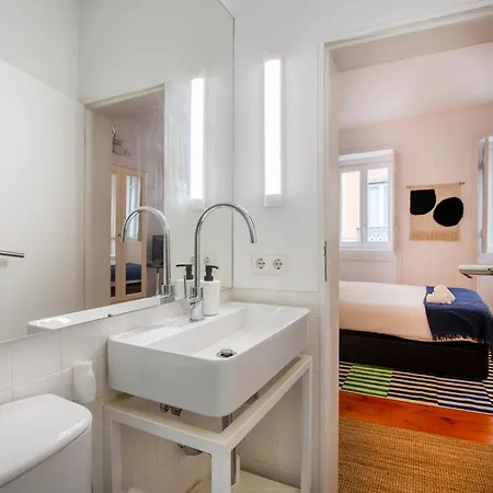Apartment Bernardes With Ac Lisbon
